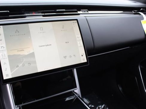 New 2025 Land Rover Range Rover Autobiography image 12