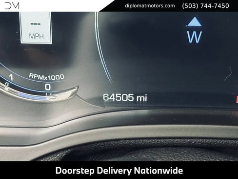 Used 2017 Cadillac Escalade ESV Platinum AWD/4WD image 39