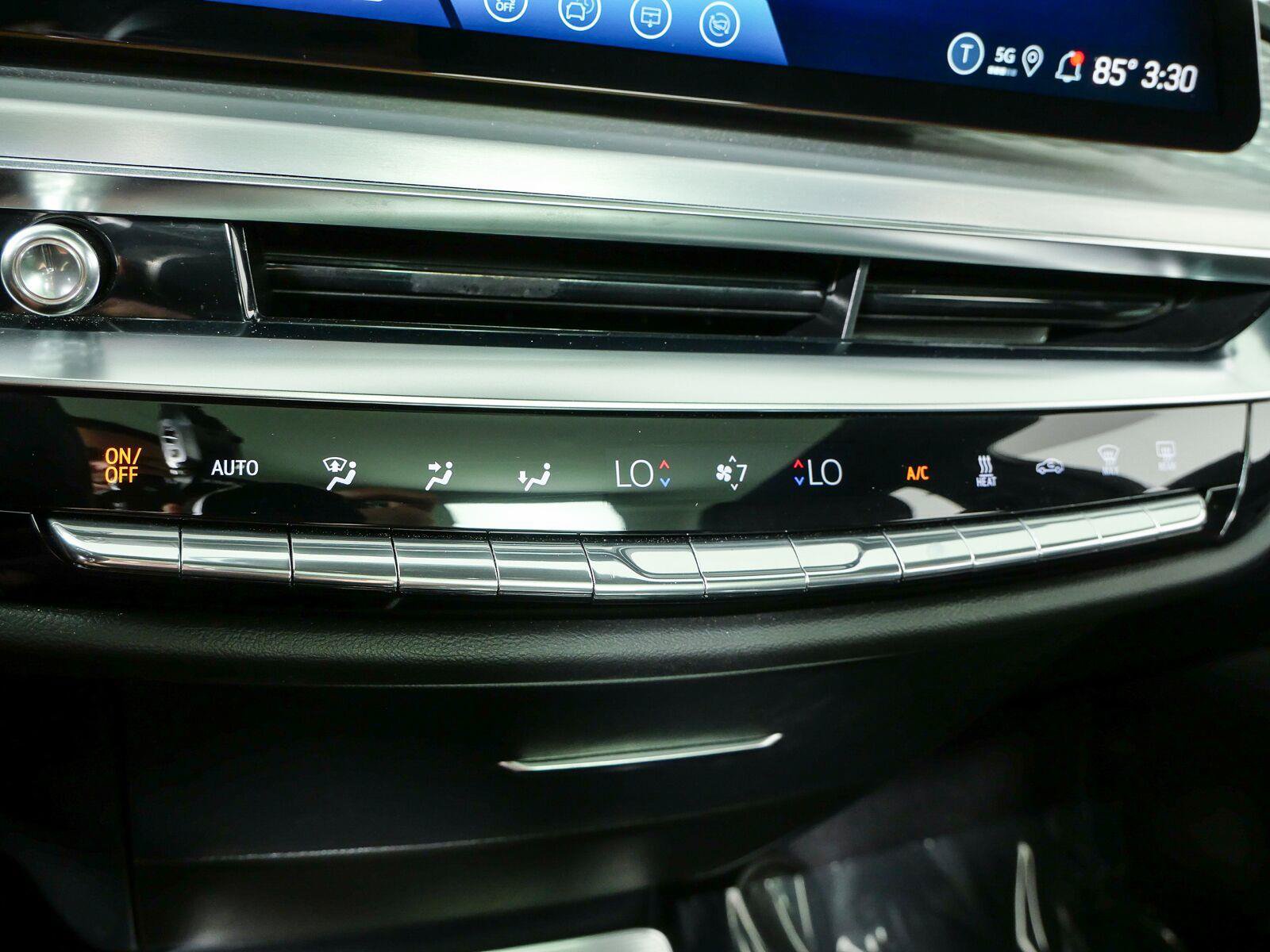 Used 2026 Cadillac Lyriq Sport RWD image 18
