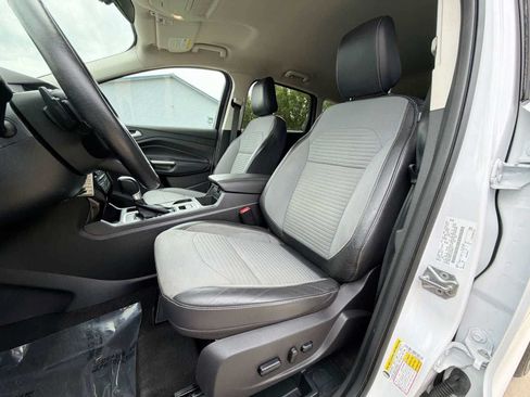 Used 2018 Ford Escape SE w/ SE Sport Appearance Package AWD/4WD image 13