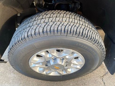 Used 2025 Chevrolet Silverado 2500 LTZ image 8