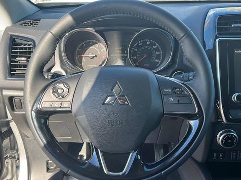 Used 2026 Mitsubishi Outlander Sport ES image 13