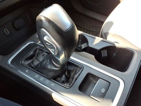 Used 2019 Ford Escape SE AWD/4WD image 19
