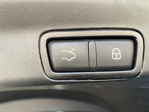 Used 2021 Alfa Romeo Stelvio Ti w/ Premium Package image 31