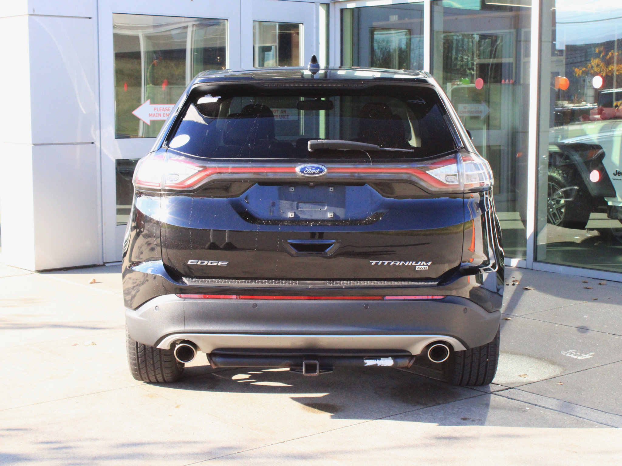 Used 2018 Ford Edge Titanium AWD/4WD image 7