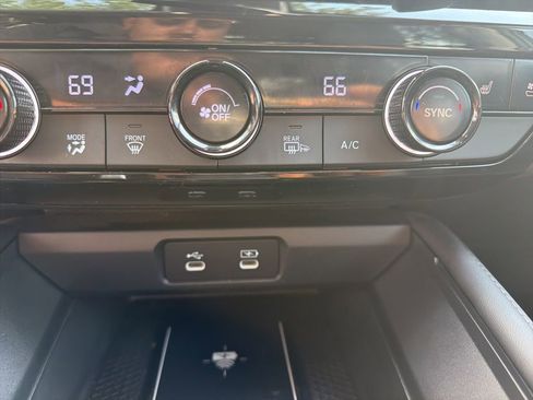 Used 2023 Honda Accord Touring image 15