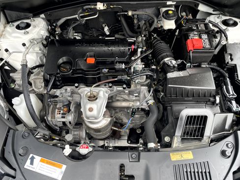 Used 2023 Honda HR-V Sport image 8