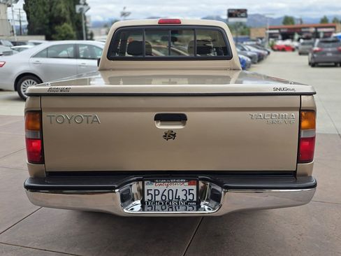 Used 1998 Toyota Tacoma 2WD Xtracab V6 image 11