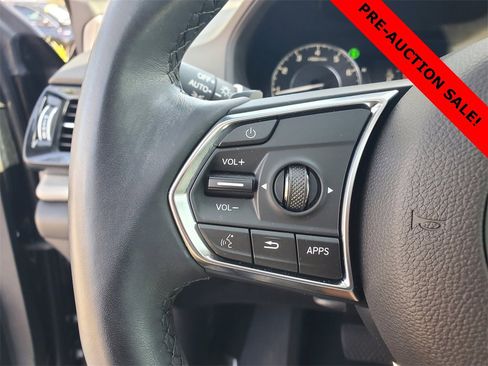 Used 2024 Acura RDX SH-AWD image 25