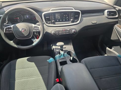 Used 2019 Kia Sorento L FWD image 14