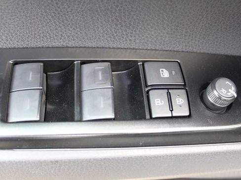 Certified 2026 Toyota Camry SE FWD image 30