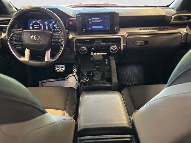 Used 2025 Toyota Tacoma TRD Sport AWD/4WD image 11
