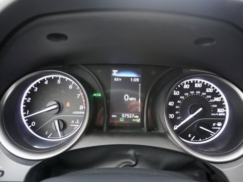 Used 2023 Toyota Camry SE image 11