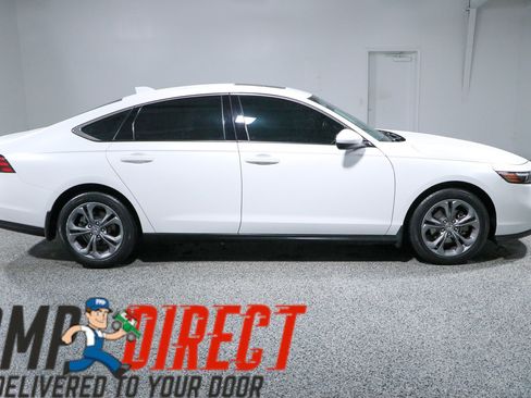 Used 2023 Honda Accord EX image 6