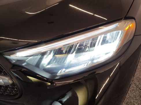 Used 2026 Mercedes-Benz GLC 300 image 10