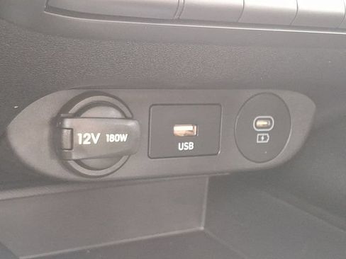 Used 2024 Hyundai Elantra SEL FWD image 22