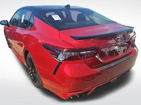 Used 2023 Toyota Camry XSE w/ Navigation Package FWD image 11