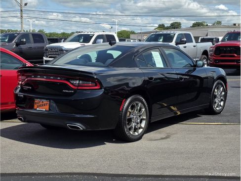 Used 2017 Dodge Charger SXT w/ Rallye Group AWD/4WD image 4