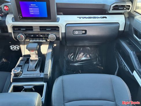 Certified 2024 Toyota Tacoma TRD Sport AWD/4WD image 18