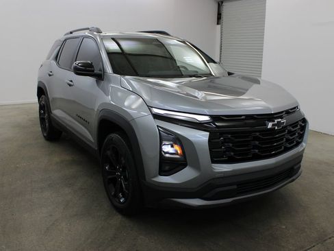 Used 2025 Chevrolet Equinox LT w/ Midnight Edition FWD image 6