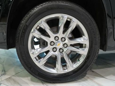 Used 2021 Chevrolet Traverse High Country w/ LPO, Floor Liner Package FWD image 17
