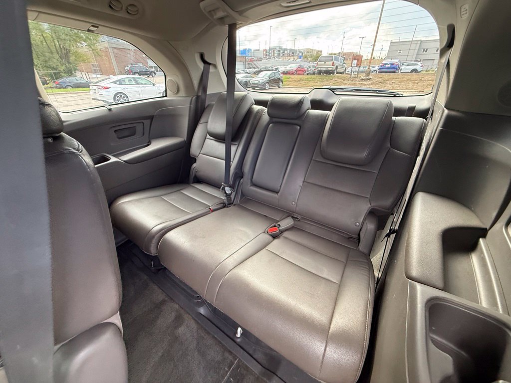 Used 2016 Honda Odyssey Touring Elite image 30