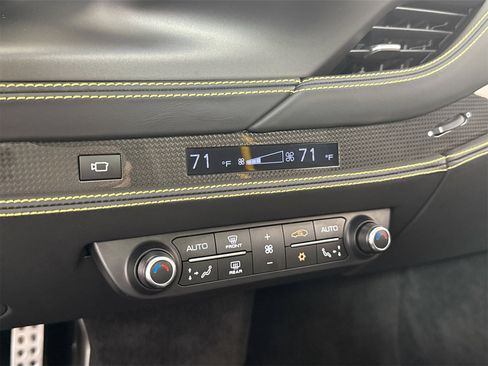 Certified 2021 Ferrari F8 Tributo image 12