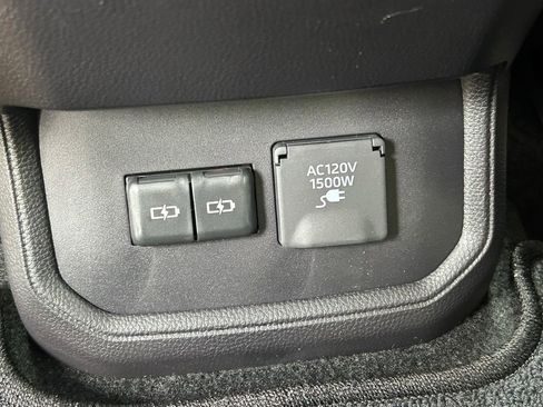 New 2026 Toyota Highlander Platinum AWD/4WD image 28