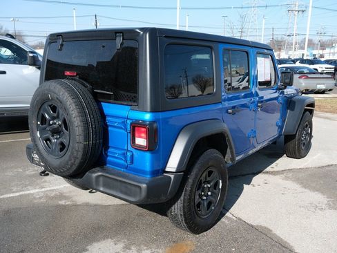 Used 2026 Jeep Wrangler Unlimited Sport AWD/4WD image 7