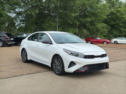 Used 2023 Kia Forte GT-Line FWD image 1