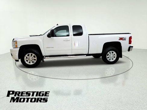 Used 2013 Chevrolet Silverado 2500 LTZ AWD/4WD image 4