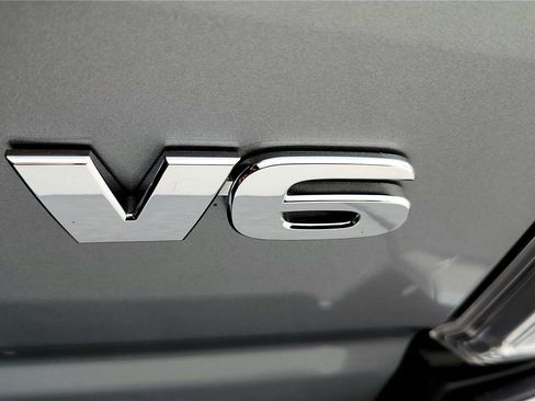 Certified 2023 Toyota Tacoma TRD Off-Road image 13