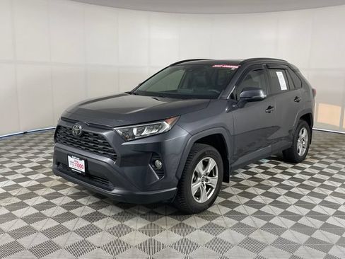 Used 2019 Toyota RAV4 XLE w/ Convenience Package AWD/4WD image 1