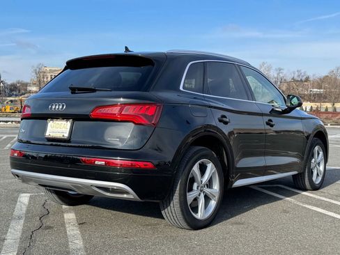 Used 2020 Audi Q5 2.0T Premium w/ Convenience Package image 6