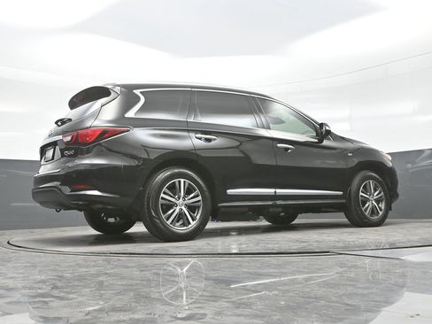Certified 2019 INFINITI QX60 Luxe w/ Essential Package AWD/4WD image 32