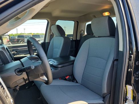 Used 2024 RAM 1500 Classic SLT AWD/4WD image 11