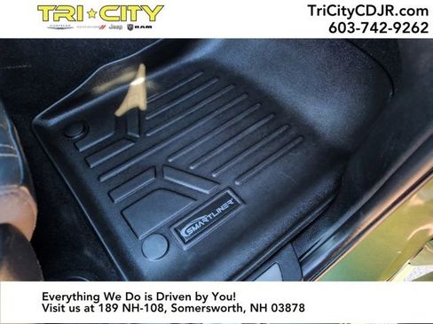 Used 2021 Dodge Durango GT image 32