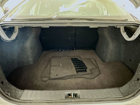Used 2025 Nissan Versa SV FWD image 29