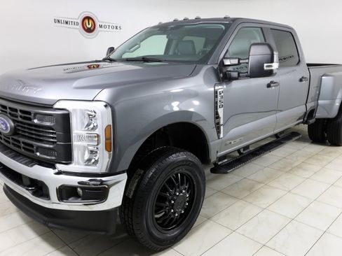 Used 2025 Ford F350 XL w/ XL Driver Assist Package image 5