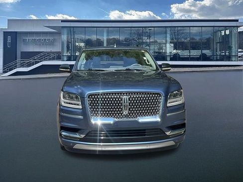 Used 2019 Lincoln Navigator L Reserve AWD/4WD image 2