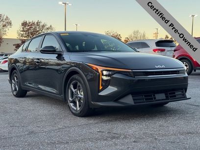Certified 2025 Kia K4 LXS