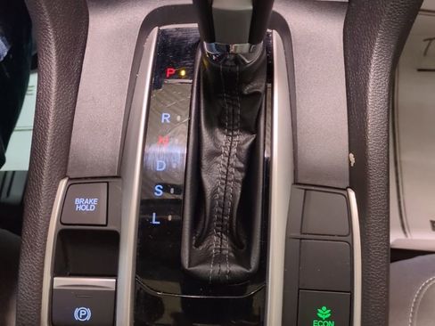 Used 2020 Honda Civic EX image 20