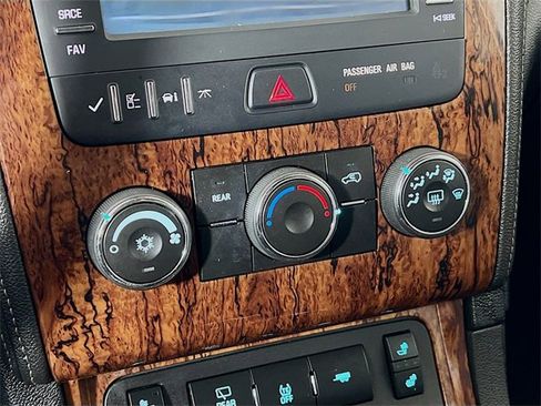 Used 2014 Chevrolet Traverse LT w/ All-Star Edition image 18