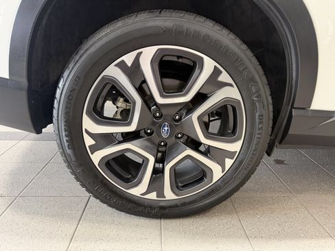 Used 2023 Subaru Ascent Limited AWD/4WD image 8