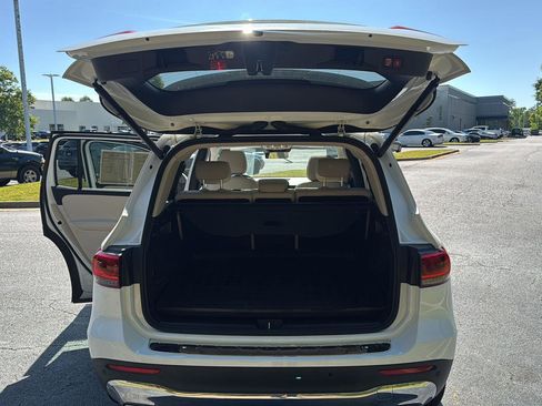 Used 2023 Mercedes-Benz GLB 250 image 28