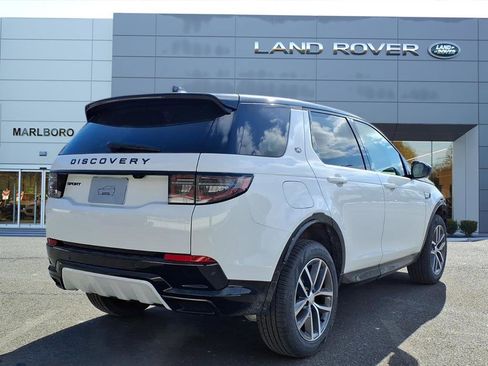 New 2026 Land Rover Discovery Sport Landmark image 2