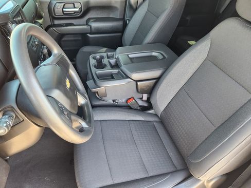 Used 2025 Chevrolet Silverado 2500 Custom w/ Custom Value Package image 14