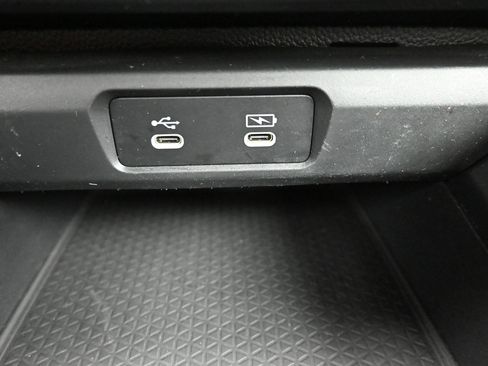 Used 2023 Honda Accord EX image 19