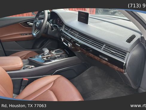Used 2018 Audi Q7 3.0T Prestige AWD/4WD image 45