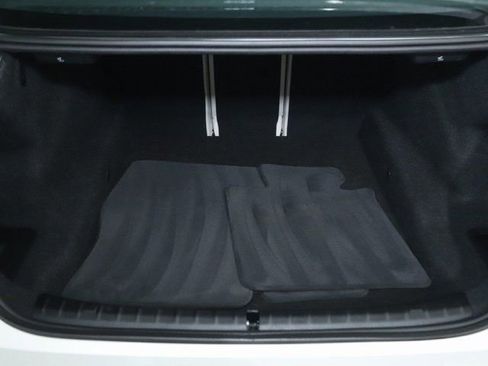 Certified 2023 BMW 540i xDrive w/ Premium Package image 31